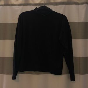 Black mockneck long sleeve tee